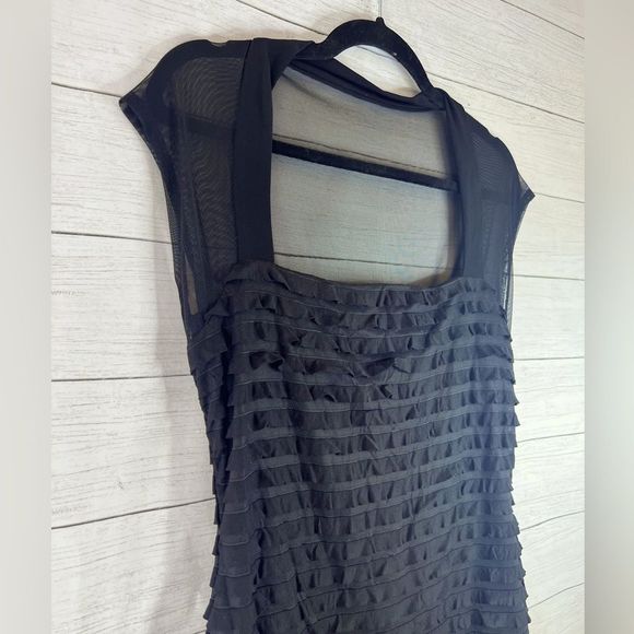 NWTย Connected Apparel Mesh Back Sleeve Ruffle Tiered BodyCon LBD Size 10 ๐ - Picture 2 of 7